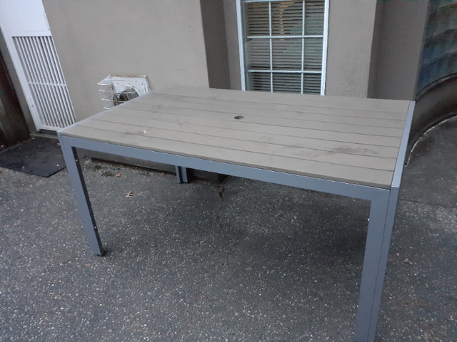Outdoor dinning dining table like new in Other Tables in Richmond