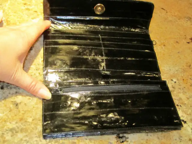 New Ladies vintage Eelskin wallets in Hobbies & Crafts in City of Toronto - Image 5