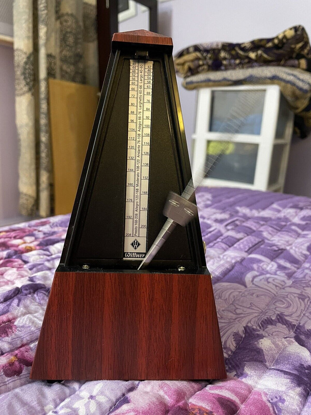 Metronome  in Pianos & Keyboards in City of Toronto - Image 2
