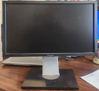 Dell UltraSharp 2209WA 22-inch Monitor, View more