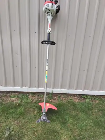 A powerful cutter to cut through brush etc.