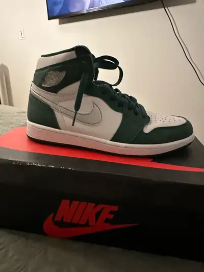 Nike Air Jordan 1 Retro High OG, View more