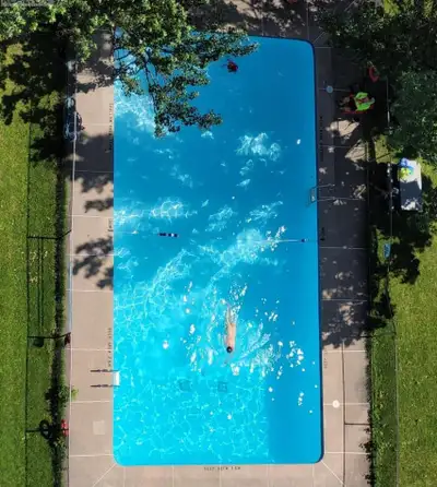 3 BEDROOM PENTHOUSE CONDO , LUXURY BUILDING NORTH YORK.