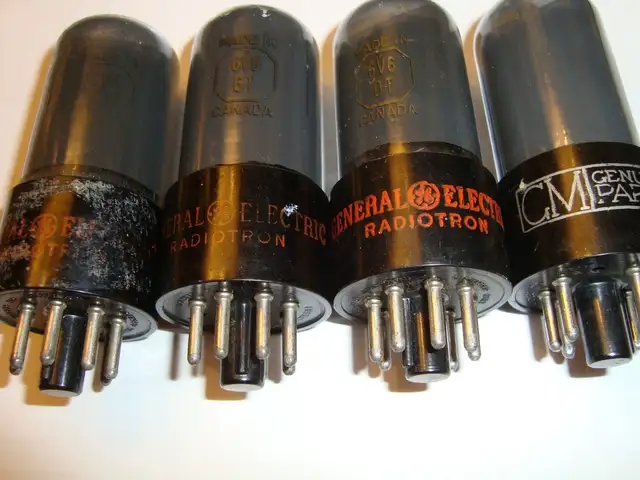 VINTAGE NOS 6V6 TUBES63735876090371124