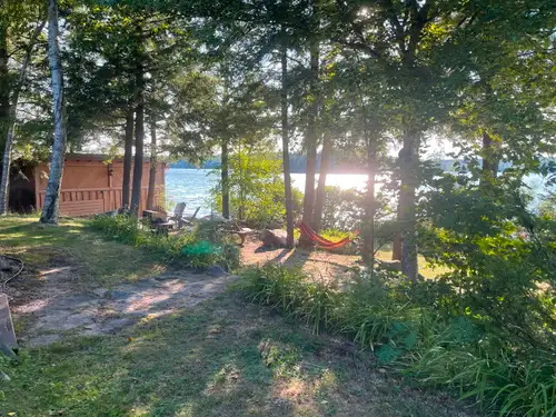 Eagle Lake ON - Dock with Deep Dive and Sloped Waterfront Entrance Sleeps up to 10 . Just 15 minutes...