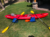 OCEAN KAYAK - LIKE NEW !  COMES WITH PADDLES, SEATS AND GLOVES