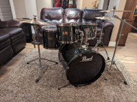 Pearl Export 5pc drums and Sabian XS20 cymbals