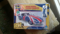 New Boxed Revell Austin Powers Shaguar Roadster With Figure