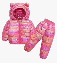 Girls Snow suit! Size 6to8 years 
