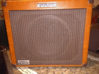 FS: Kustom acoustic amp