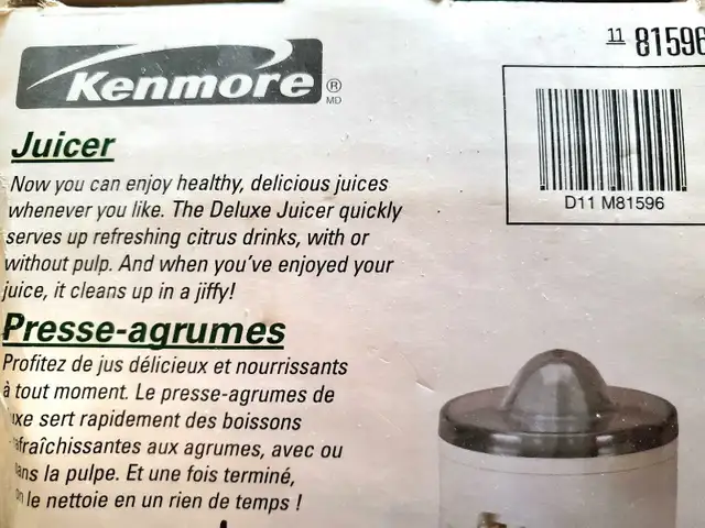 KENMORE ELECTRIC JUICER in Processors, Blenders & Juicers in Grand Bend - Image 4