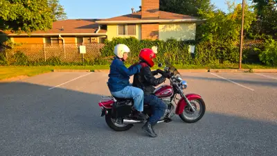 This 2000 Suzuki Marauder 250 is being sold as-is, making it an excellent project bike for someone l...