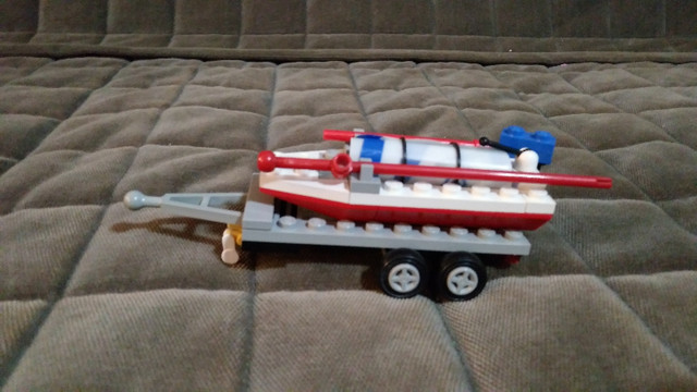 Lego Set 6351 - Surf N' Sail Camper in Arts & Collectibles in Hamilton - Image 3