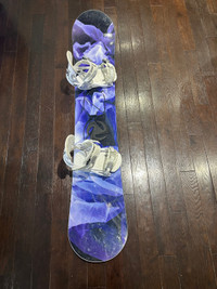 152 cm Snowboard w/ Bindings, Boots and Travel Bag