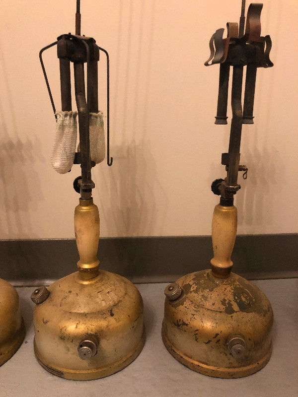 Various Kerosene/Coal Oil lanterns/lamp (5) in Arts & Collectibles in Winnipeg - Image 3