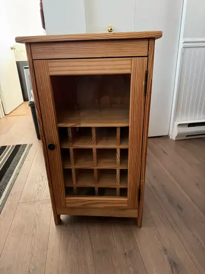 Meuble à bouteille et coupe de Vin., View more