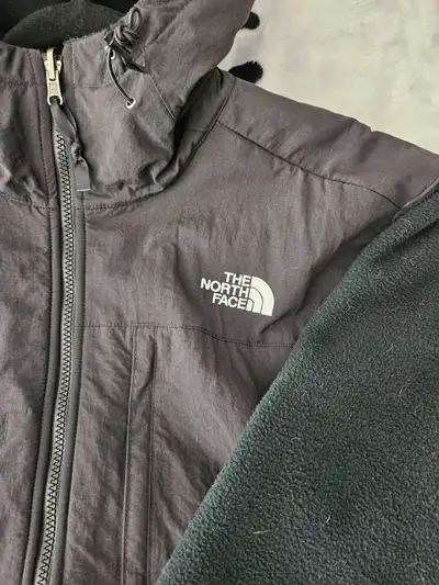 Black Denali jacket, thick fleece, worn only twice. Mens xxl. 80$