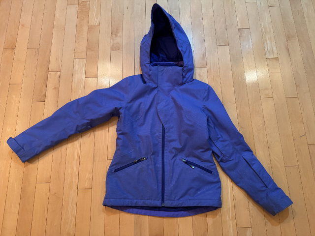 Women's The North Face Lulea Ski Jacket Size Medium in Women's - Tops & Outerwear in Kingston - Image 2