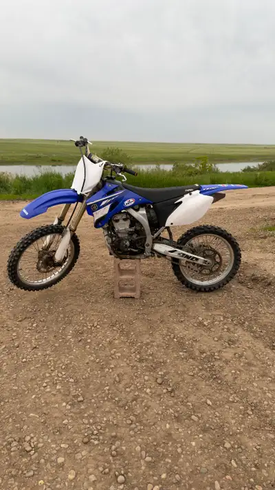 Selling this lovely bike because she struggles to crank ,Take as is