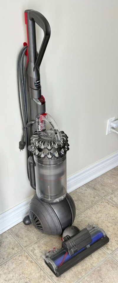 Refurbished Dyson Vaccum Cleaner DC 77, View more
