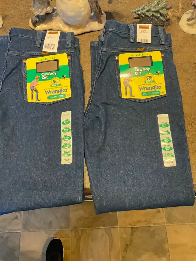 Wrangler slim fit 936 boot cut jeans 33x32