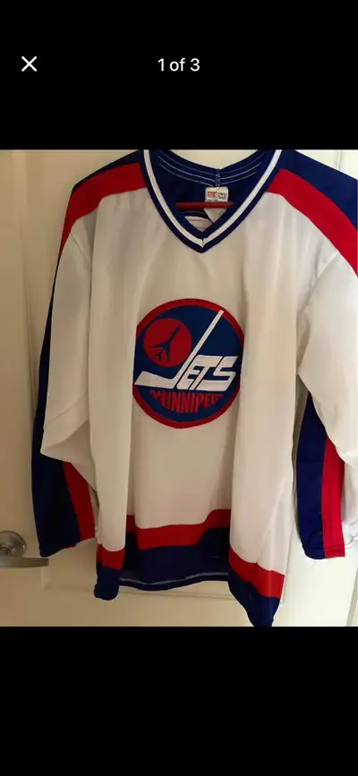 Jersey Winnipeg Jets CCM Vintage  Original Logo 1973-1990 Med, View more