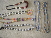 "Mardi Gras" vintage necklaces - Great Condition