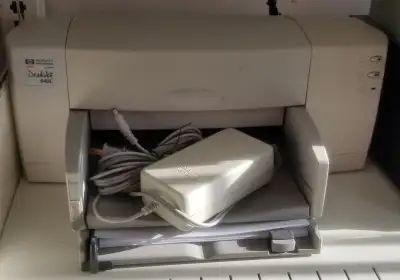 Imprimante Deskjet HP 840C, View more