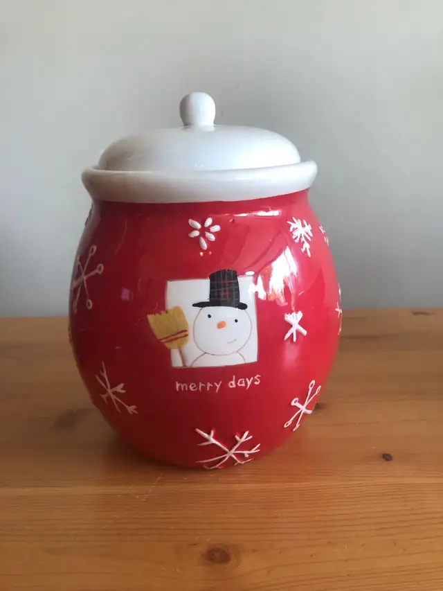 Hallmark Xmas Cookie Jar64313485870211120
