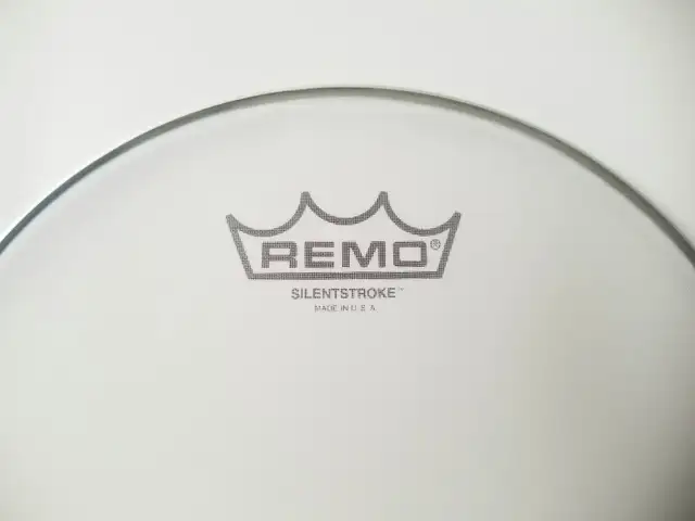 Remo Silentstroke Mesh Batter Head - 10'' in Drums & Percussion in Calgary - Image 3
