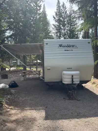 26’ travel trailer. Sleeps 6-8. Beds are RV queen, foldout couch, kitchen table converts to bed and...