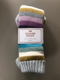 NEW INDIGO READING  SOCKS/NEW BENCH SLIPPER SOCKS