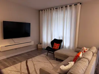 Room for rent Available for rent in Barrhaven - Single Female Professional/Student One bedroom avail...