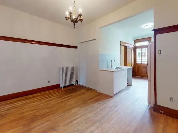 Plateau Parc Baldwin, Grand 4 1/2 chauffage inclus in Long Term Rentals in City of Montréal - Image 6