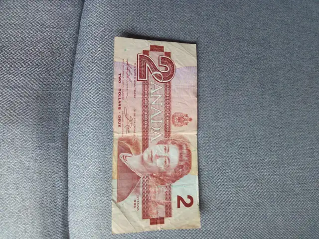 Canadian bill64520012625922121