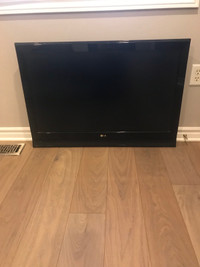 37” LG Flatscreen Tv