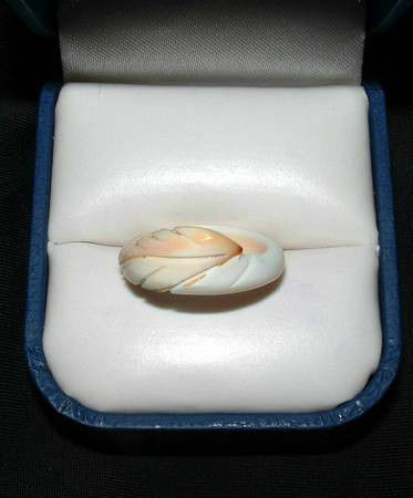 LADIES PINK AND WHITE STONE RING in Jewellery & Watches in London - Image 2