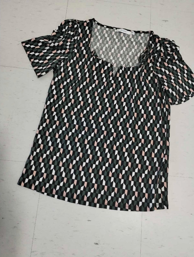 Ladies blouse  in Women's - Other in Mississauga / Peel Region