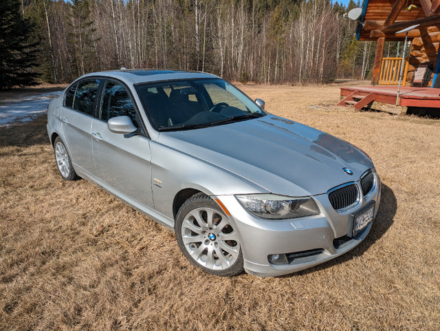 2011 BMW 328 awd in Cars & Trucks in Quesnel - Image 2