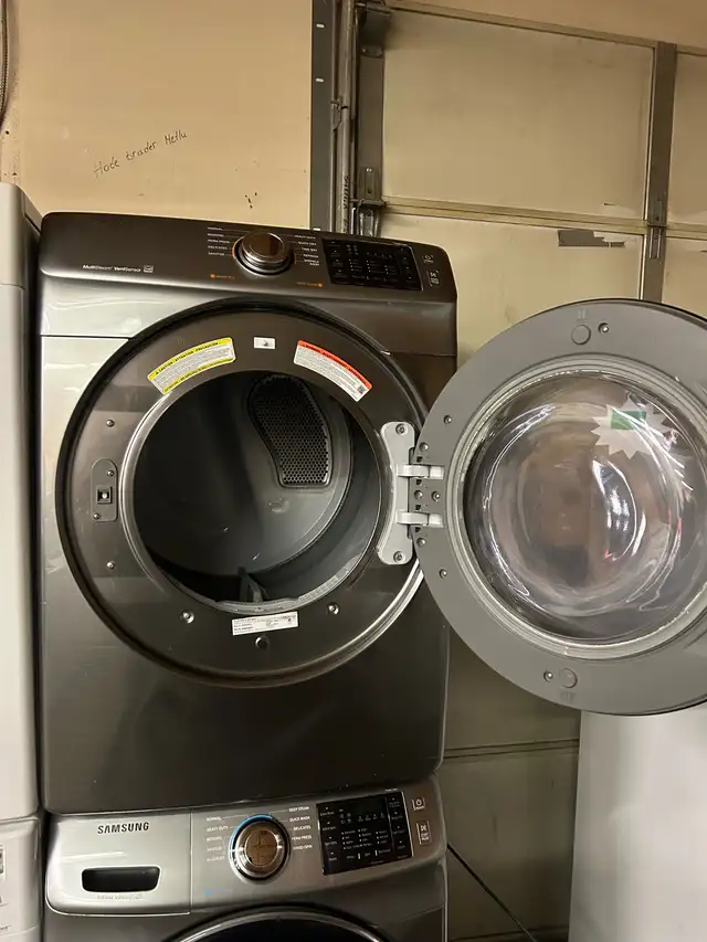 Samsung 27” Stackable Front Load Washer & Dryer. in Washers & Dryers in Kitchener / Waterloo - Image 9