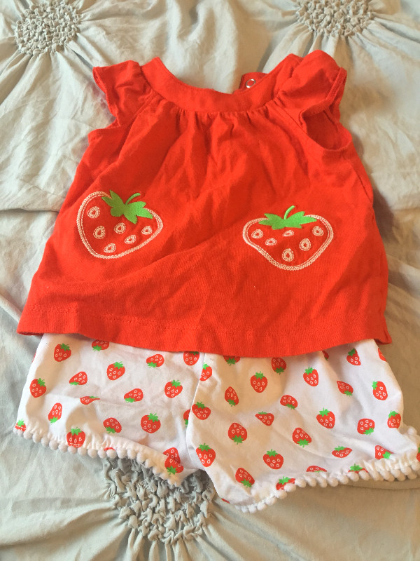 Baby Girl Short Set in Clothing - 0-3 Months in Bedford