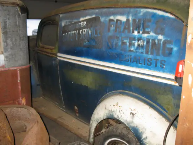 1947 Mercury 1/2 Ton Panel Truck in Classic Cars in Edmonton - Image 5
