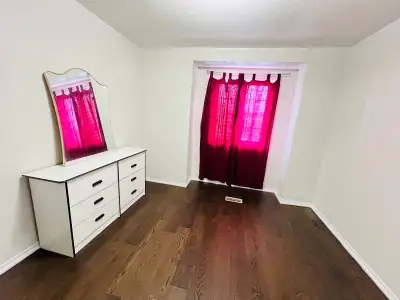 room available in sharing
