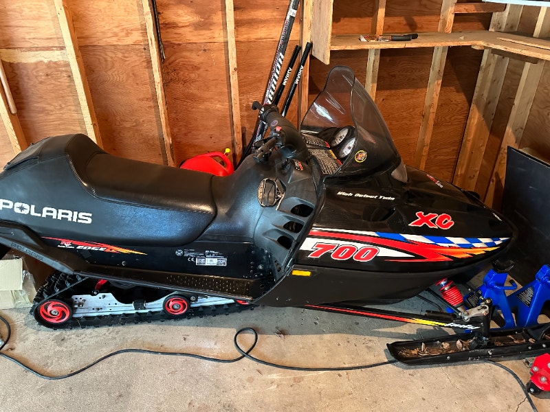 2002 Polaris Snowmobile 700 XC SP Snowmobiles Winnipeg Kijiji