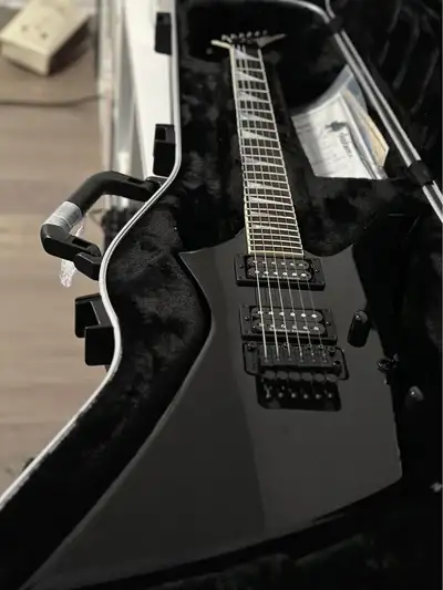 2024 Jackson USA Select KE2 Kelly - LIKE NEW, View more