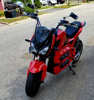 This amazing emmo kamen with many modifications Stunning deep red, zero fading – showroom shine Perf...