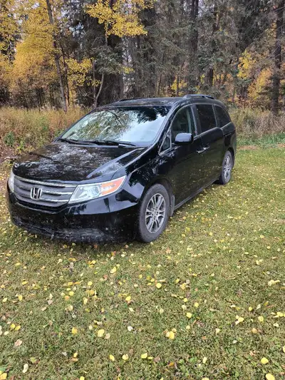 Lowered price for quick sale. 2013 Honda Odyssey with only 159.000 kms + Brand new windshield Good t...