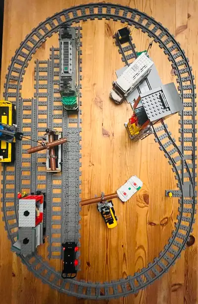 Lego City 60198 Cargo Train Complete kit + extra railways
