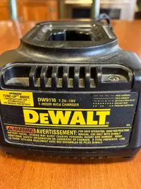 DeWalt DW9116 NiCd charger