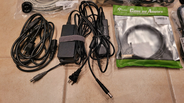 CABLES AUDIO VIDEO XLR HDMI DVI RJ45 PC ADAPTER in Cables & Connectors in Laval / North Shore - Image 2